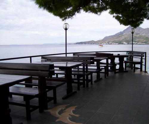 Nemira - restoran na plai